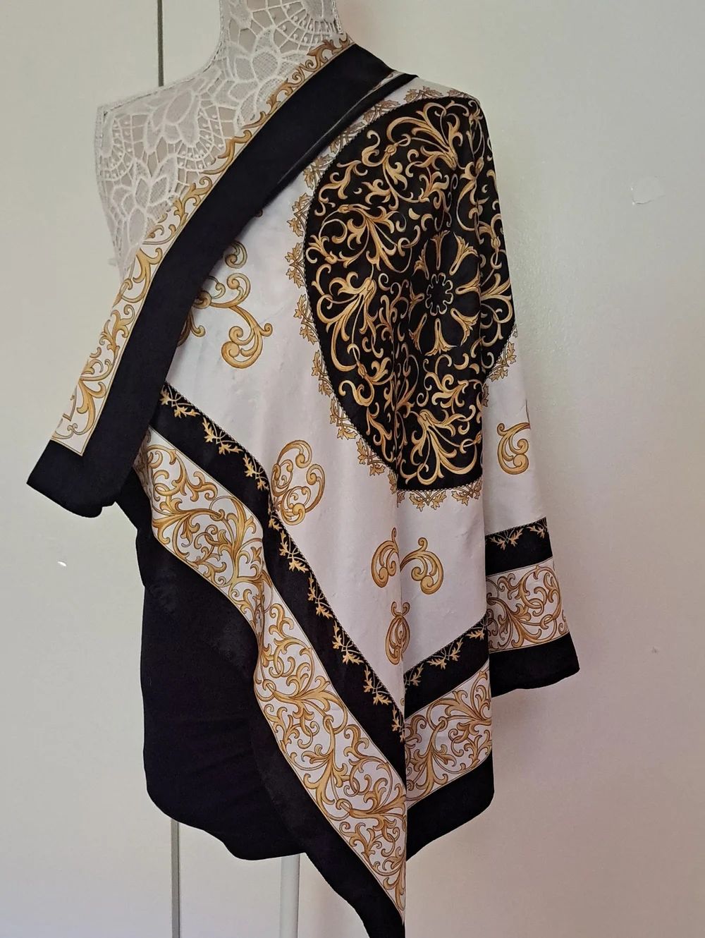 ITALIAN Elegant Black, White and Gold Baroque Silk Scarf